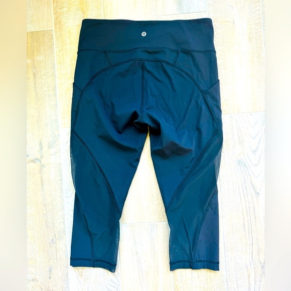 Black Lululemon Cropped Leggings with Pockets Size 10 - Picture 1 of 3